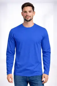הדמיה של דוגמן לובש חולצת כותנה ארוכה כחולה-רויאל